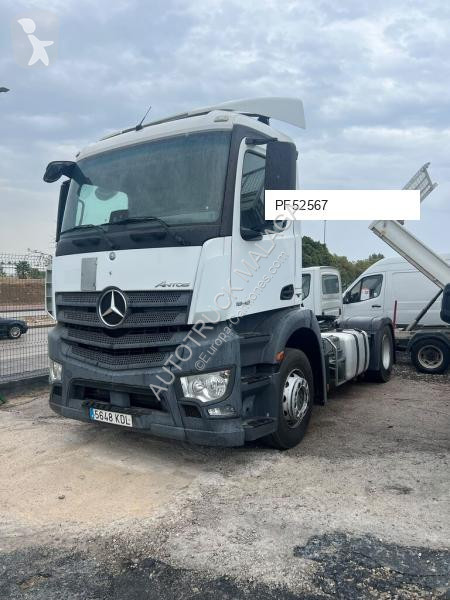 Cabeza tractora Mercedes 1845