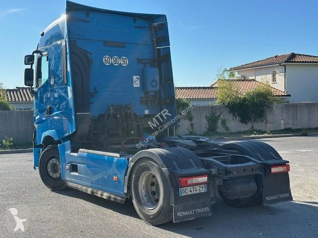 Traktor Renault 480