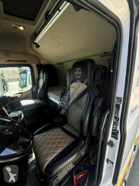 جرار Mercedes 3363