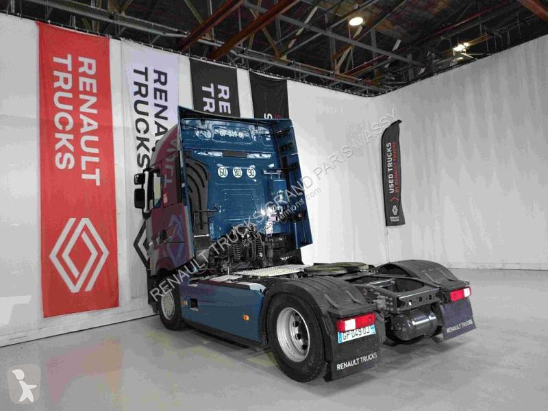 Cabeza tractora Renault 520