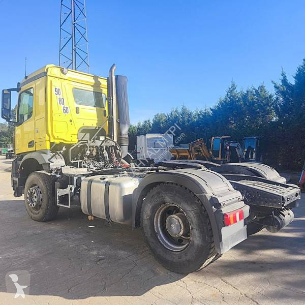 Cabeza tractora Mercedes 2051