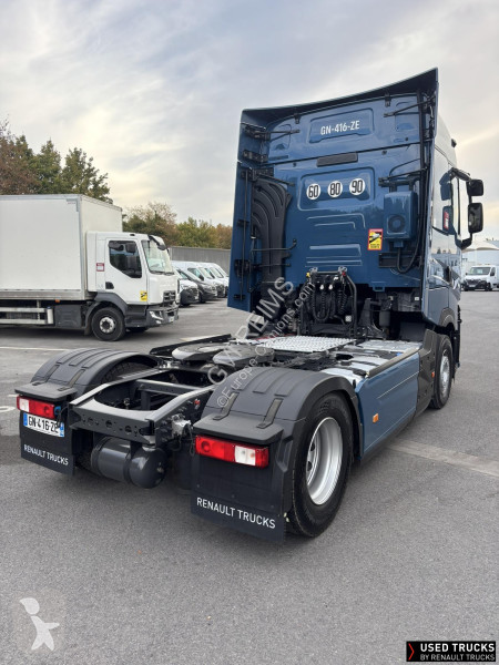 Cabeza tractora Renault