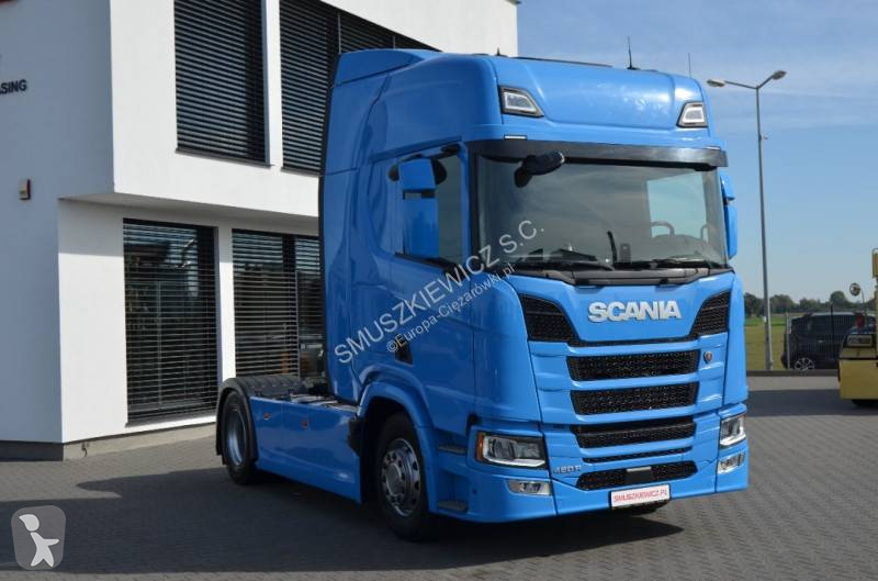 جرار Scania 460