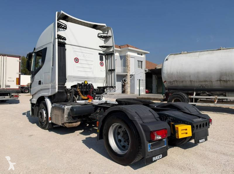 Traktor Iveco 460