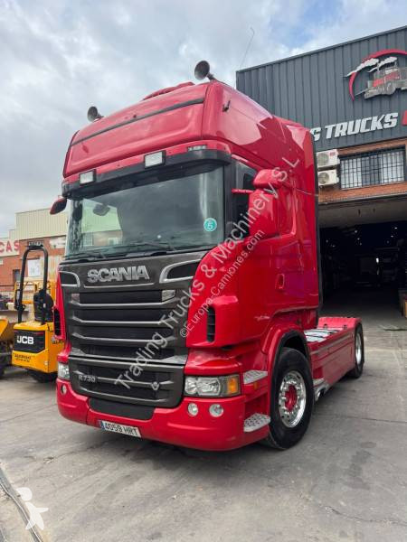 Traktor Scania 730