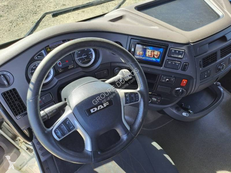 جرار DAF 480 FT