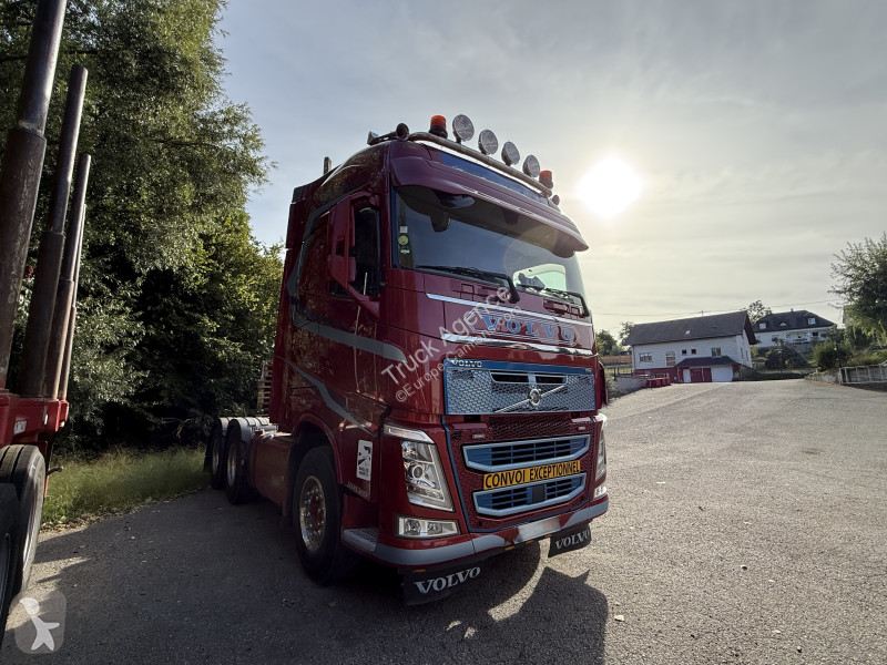 جرار Volvo