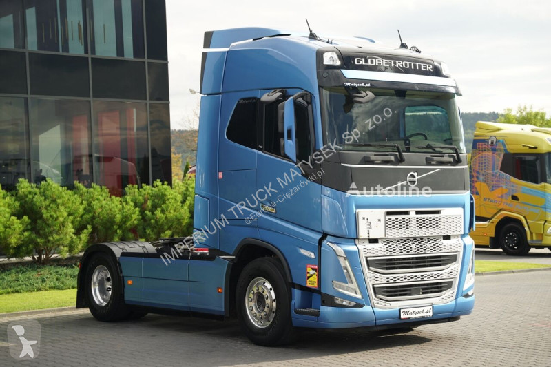 جرار Volvo