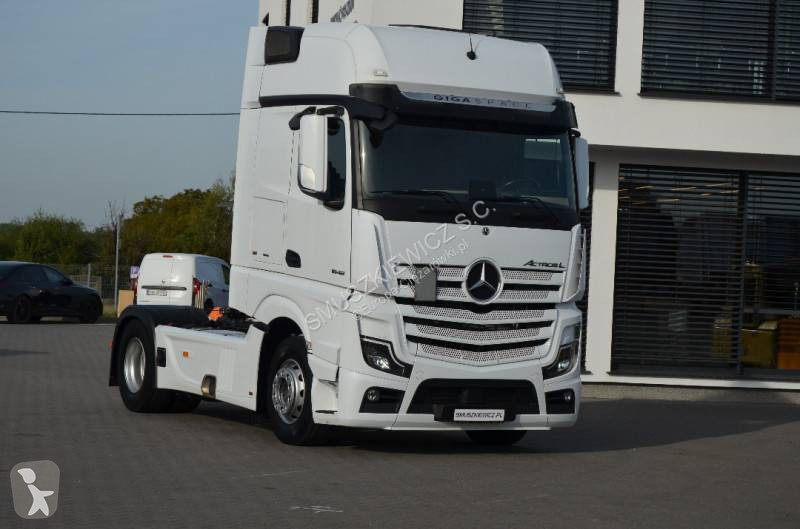 جرار Mercedes