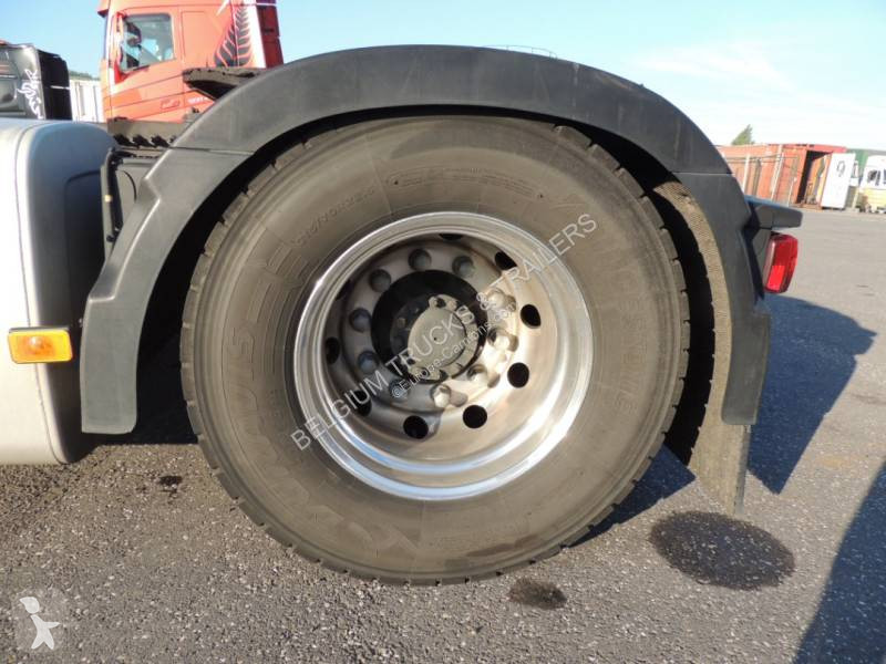 Cap tractor Volvo 460 Globetrotter