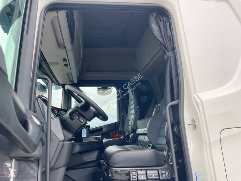 Scania 660 tractor unit