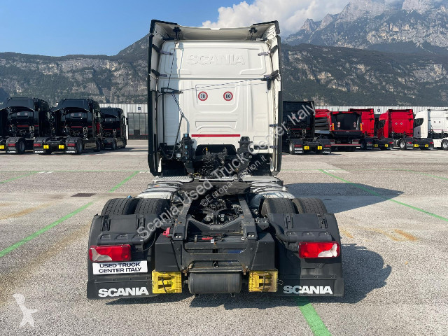 Scania R 460 A4x2LA tractor unit