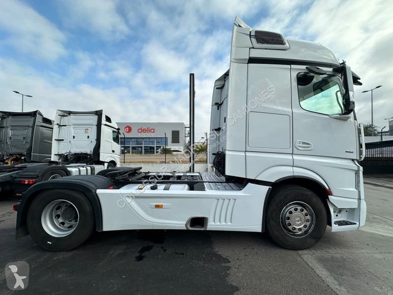 Mercedes  1851 LS tractor unit