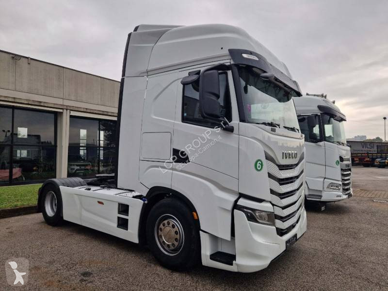 Iveco 530 tractor unit