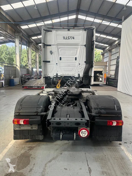 Mercedes 1845 GIGA SPACE - RETARDER tractor unit
