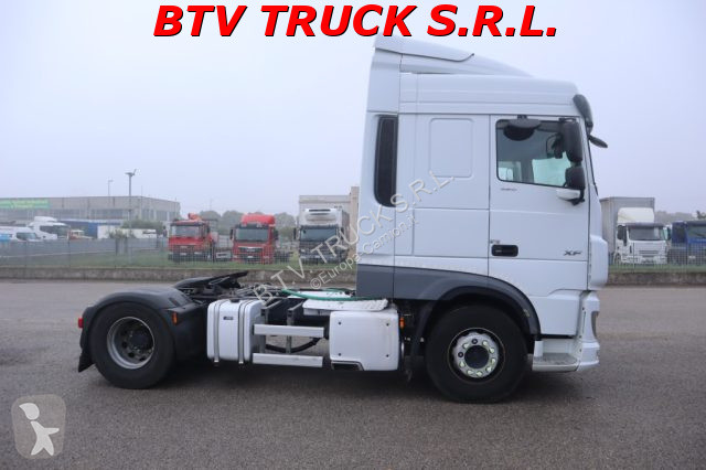 DAF XF tractor unit