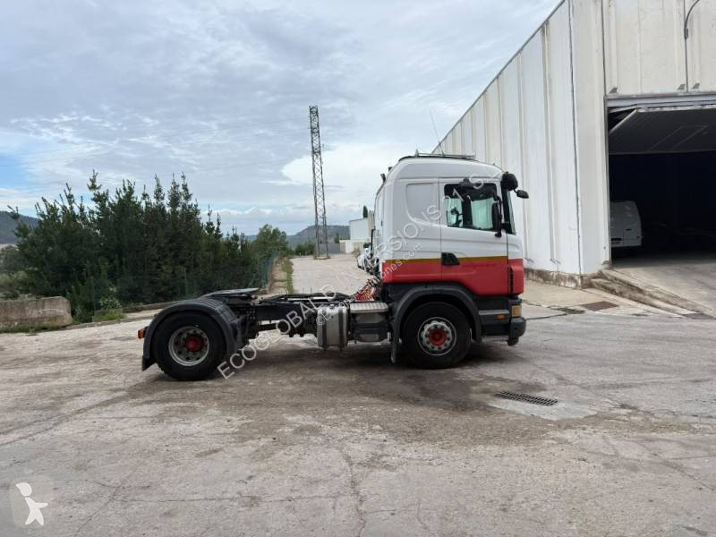 Scania 400 tractor unit