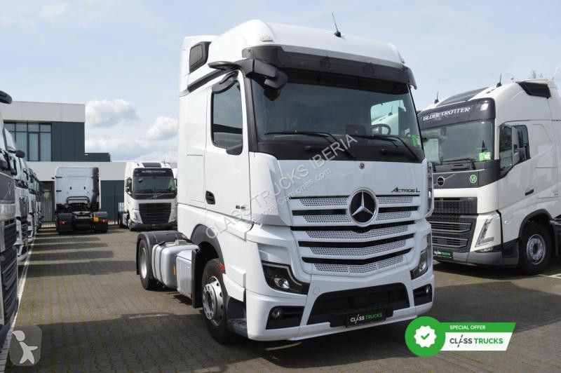 Mercedes 5 1845 BigSpace MirrorCam tractor unit