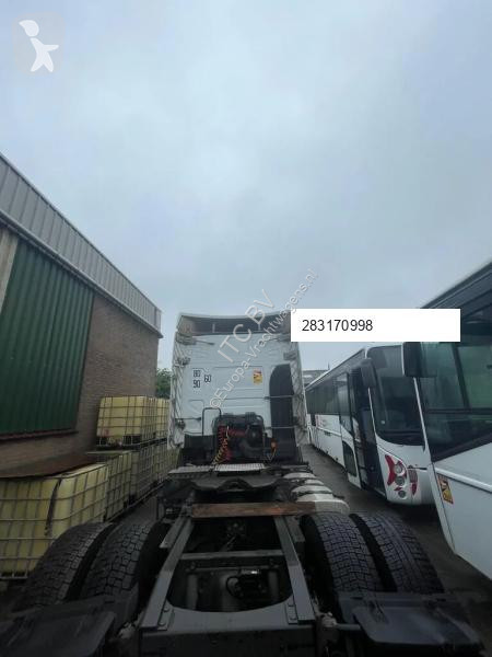 Renault 460 tractor unit
