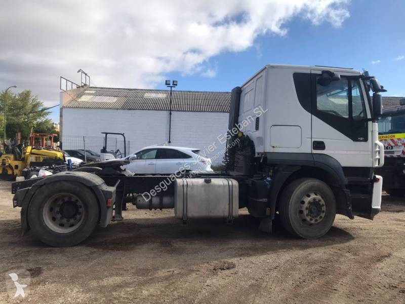 Iveco 440 S 45 tractor unit
