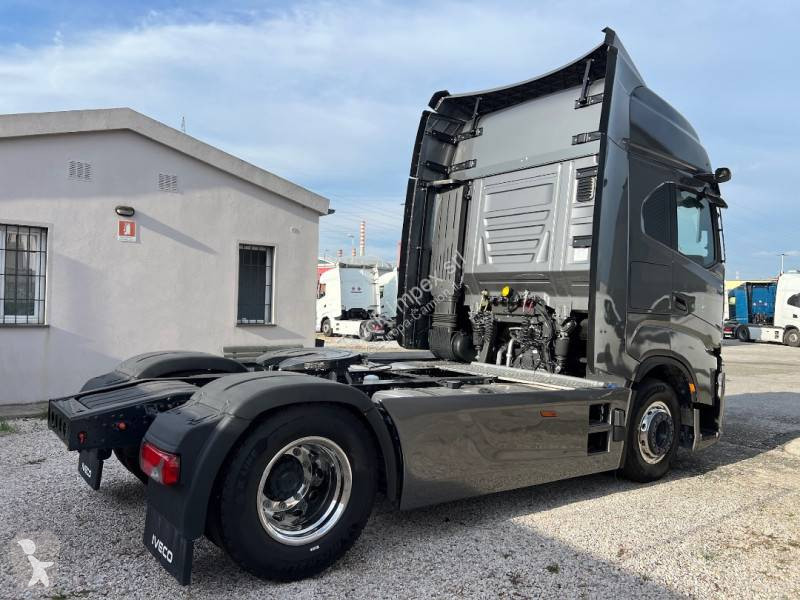 Iveco 500 tractor unit