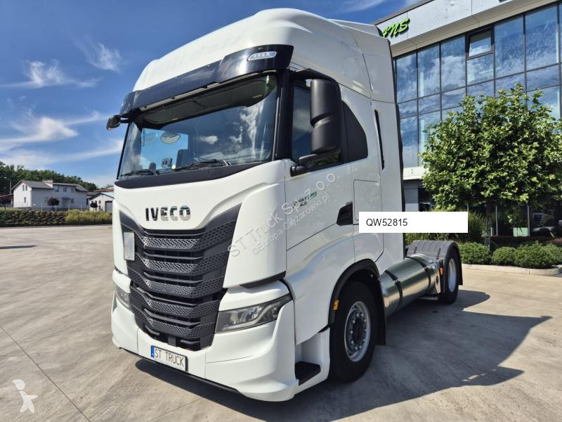 Iveco 460 LNG / STANDARD tractor unit