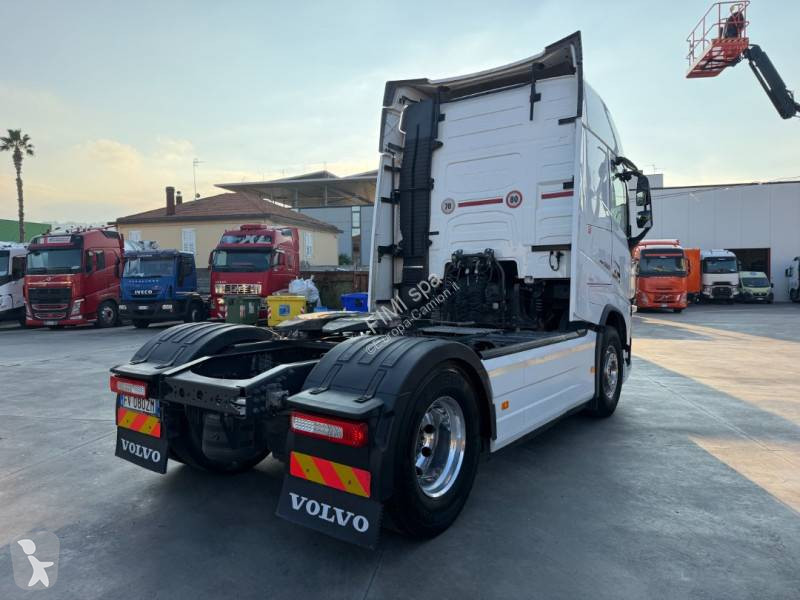 Traktor Volvo 500 Globetrotter