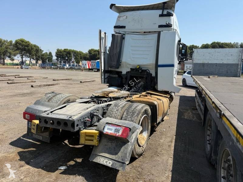 Iveco 490 tractor unit