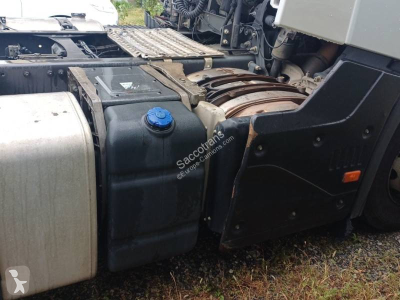 Renault 460 tractor unit