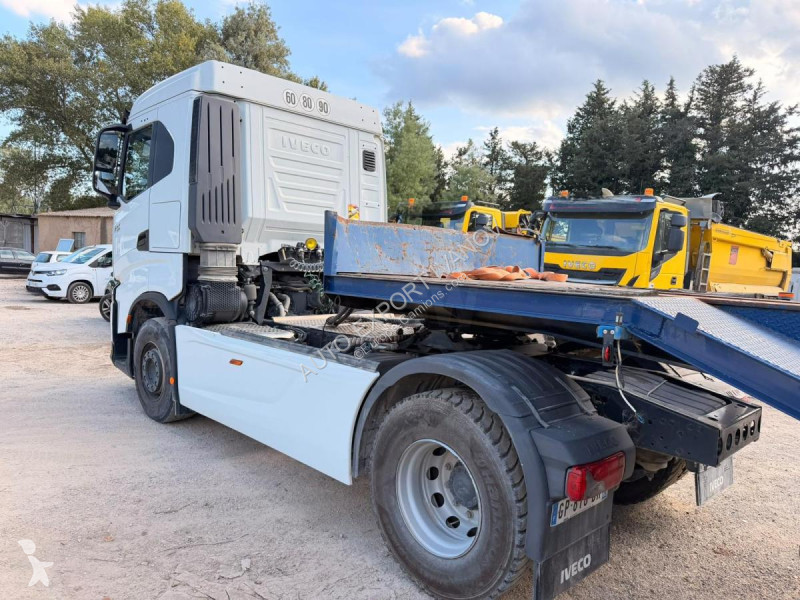 Iveco 530 tractor unit