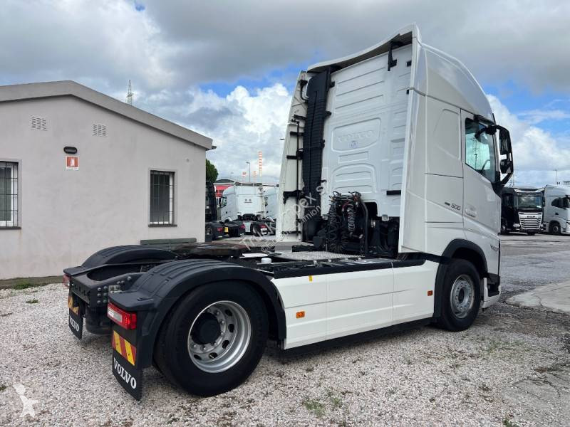 Tahač Volvo 500 Globetrotter XL