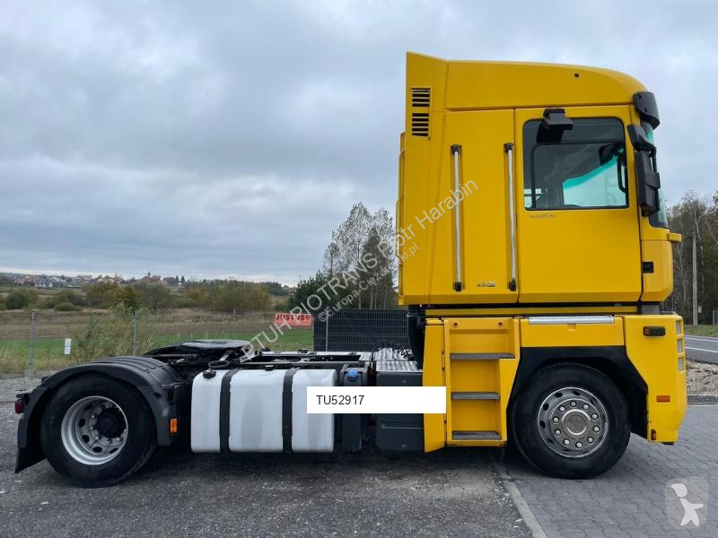 Cap tractor Renault 480