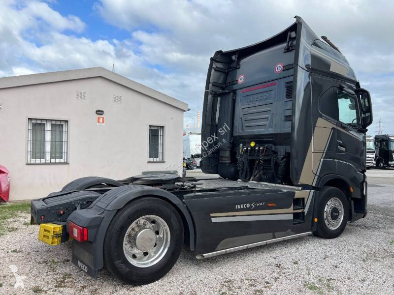 Iveco 570 tractor unit