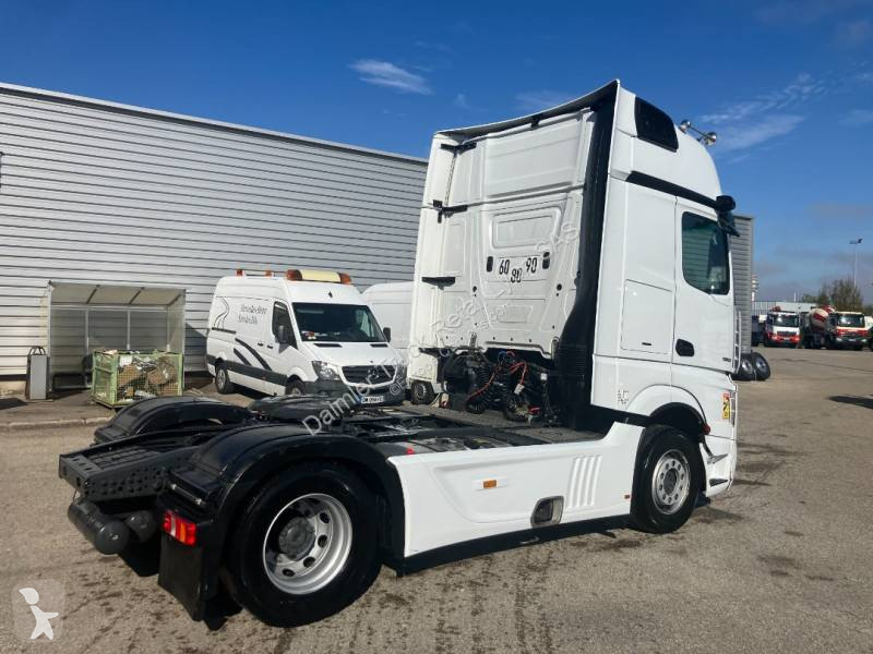 Mercedes 1853 L tractor unit