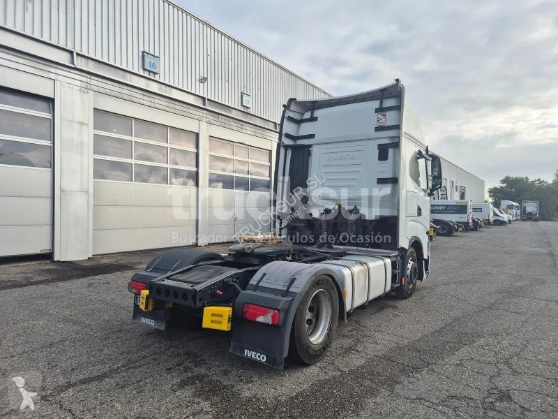 Iveco AS440S46T/P tractor unit