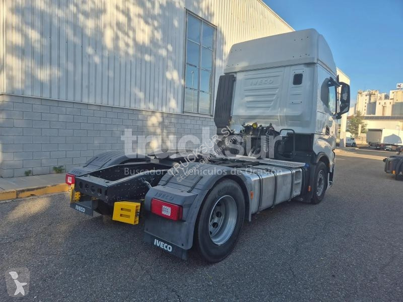 Iveco AS440S49T/P tractor unit