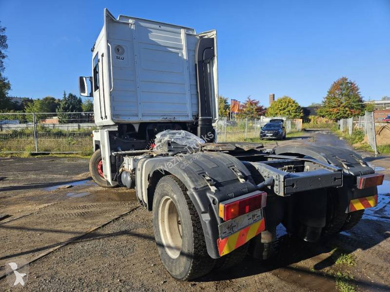 Renault 440 DXI tractor unit