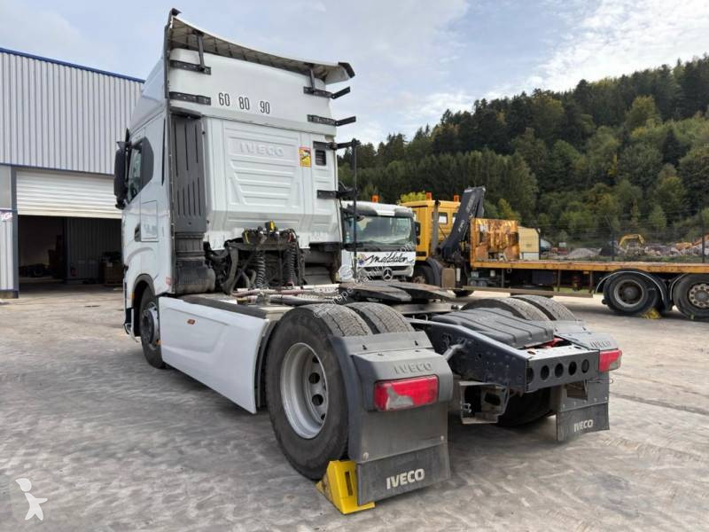 Iveco 530 tractor unit