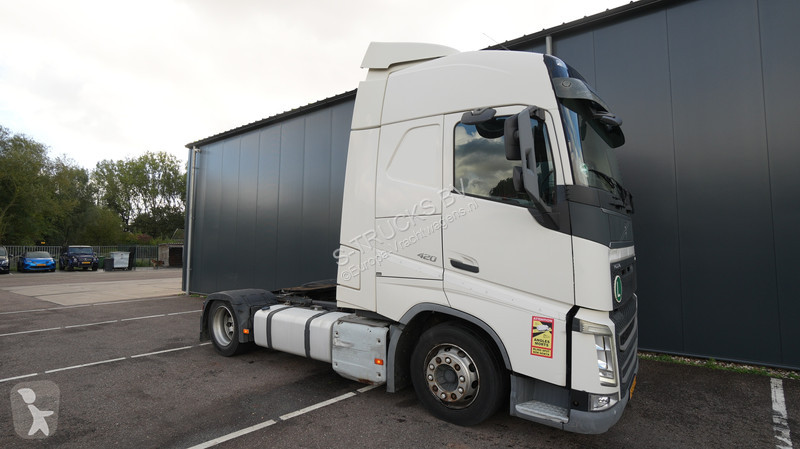 Volvo 420 Mega tractor unit tractor unit