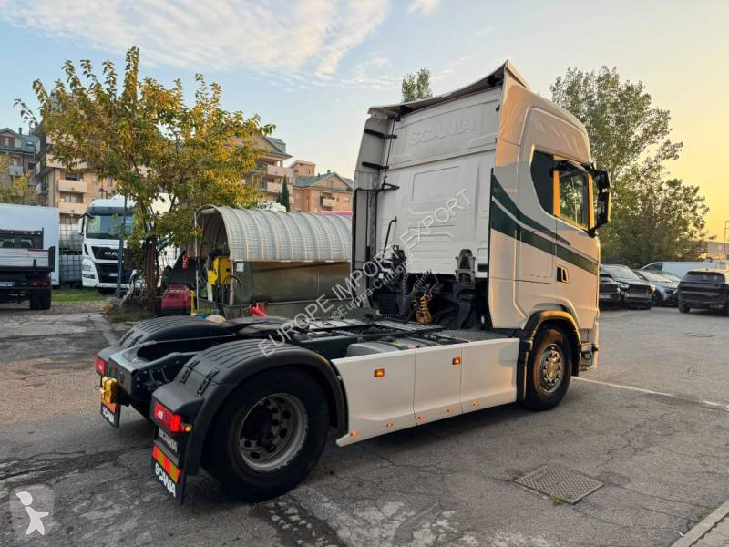 Tahač Scania 540