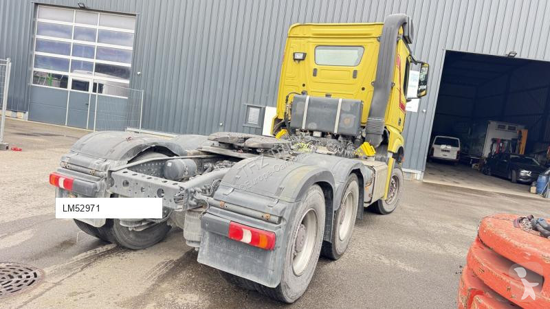 Mercedes 3358 tractor unit