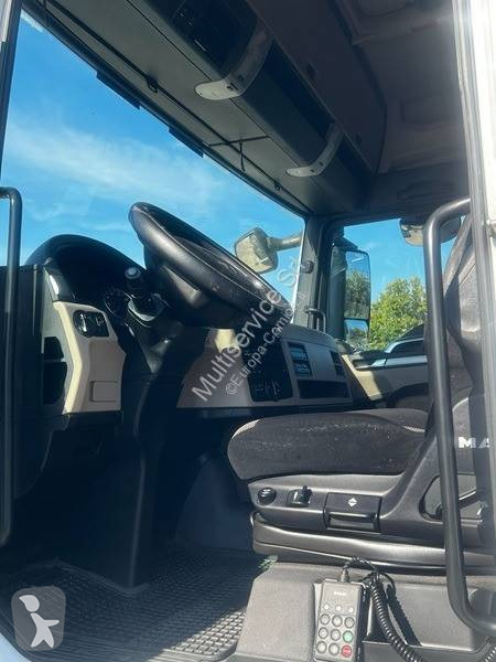 MAN  tractor unit