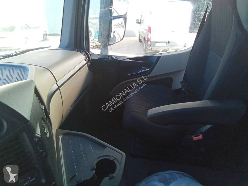 Mercedes 1845 tractor unit