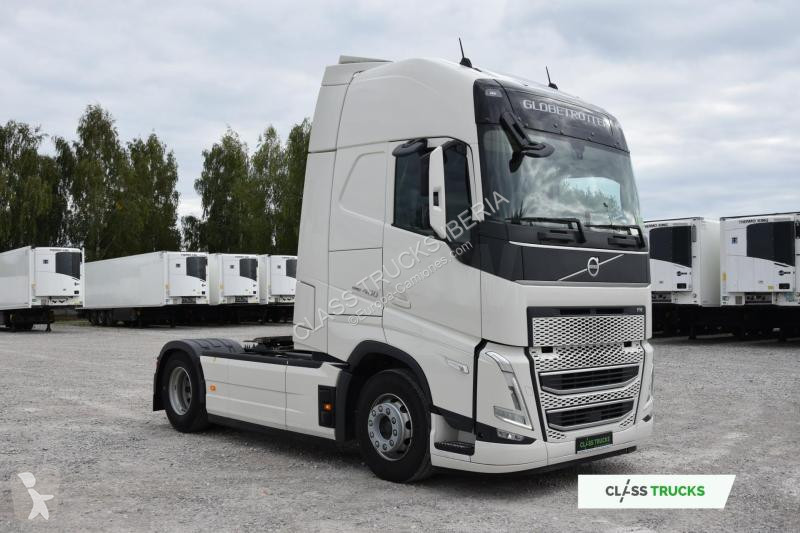Volvo FH 460 Globetrotter XL i-Save Side Skirts...