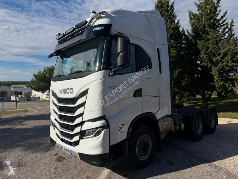 Iveco 580 tractor unit