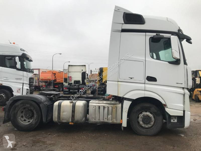 Mercedes 1845 LS tractor unit