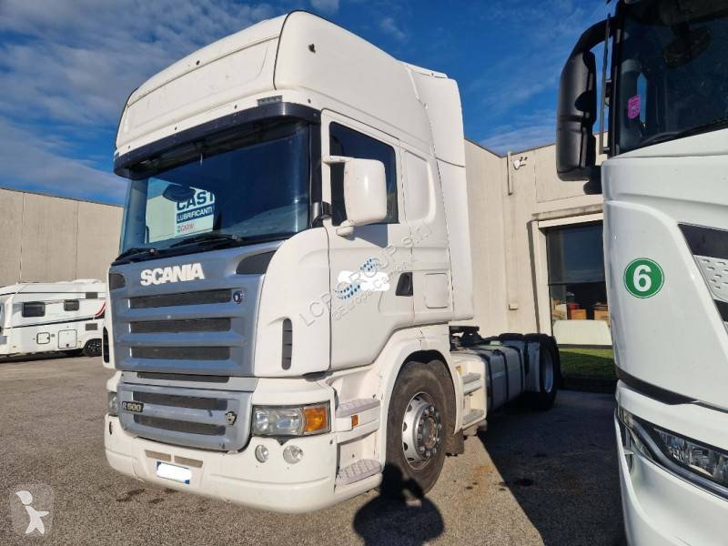 Nyergesvontató Scania 500