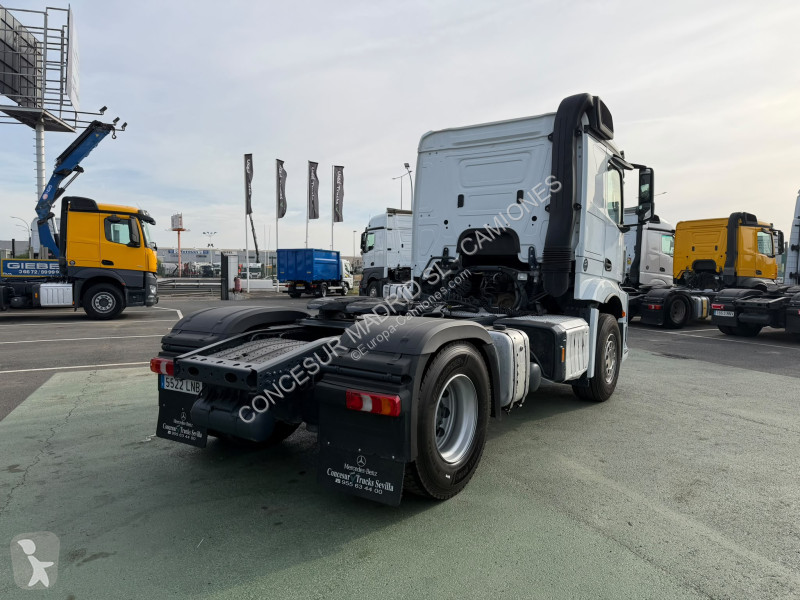 Cabeza tractora Mercedes  1845LS
