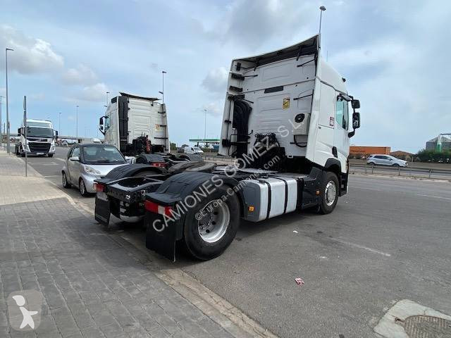 Tractor Renault