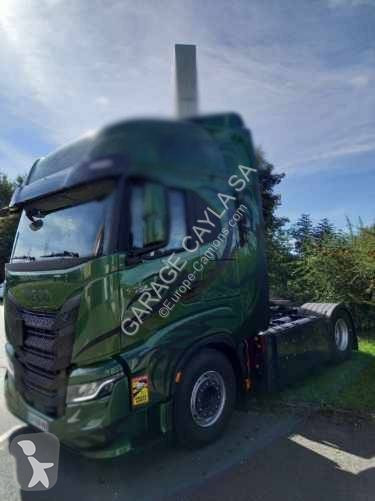 Tracteur Iveco